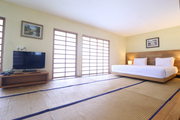 Chamomile Japanese Room